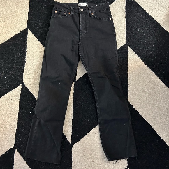 ZARA The Dreed Flare Black Jeans Slim Fit High Rise women’s - Picture 2 of 4